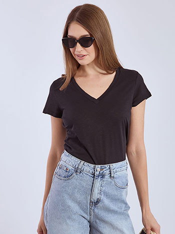 T-shirt cotton with V neckline in black