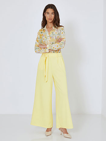 Wide legg trousers with detachable belt in yellow