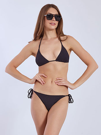 Μπικίνι σετ με ανάγλυφο ύφασμα σε μαύρο