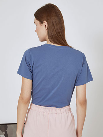T-shirt με βαμβάκι σε μπλε - Pose1