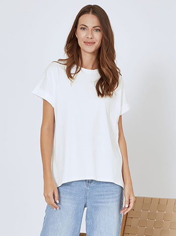 T-shirt ασύμμετρο μονόχρωμο σε λευκό