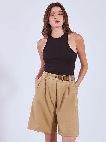 Bermuda shorts with buckle in camel