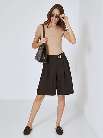 Shorts with decorative buckle in black