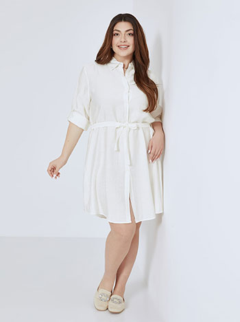 Φόρεμα σεμιζιέ μίντι με ζώνη σε λευκό