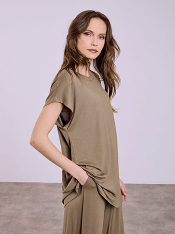 Μπλούζα με ανοίγμα τα στο πλάι σε καφέ ανοιχτό