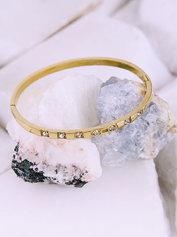 Cuff bracelet with rhinestone details in gold