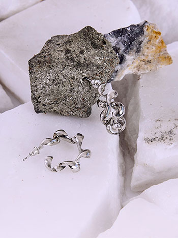 Spiral hoop earrings in silver