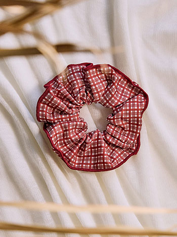 Scrunchie in red
