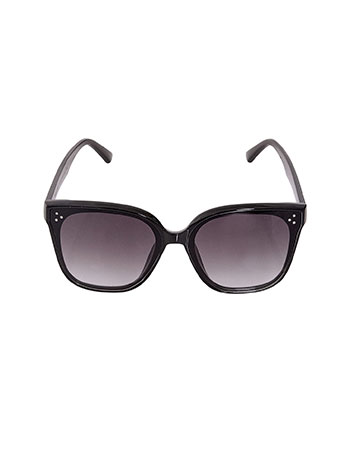 Sunglasses with gradient lenses in black