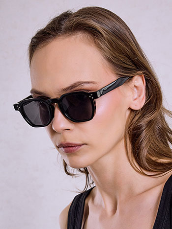 Flat-top sunglasses in black