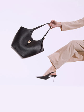 Σετ με δύο τσάντες δερματίνης σε μαύρο