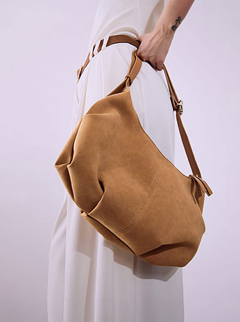 Shoulder bag with shirred details in tobacco