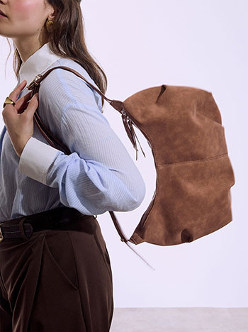 Shoulder bag with shirred details in brown