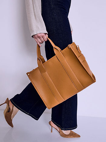 Handbag leather effect in tobacco