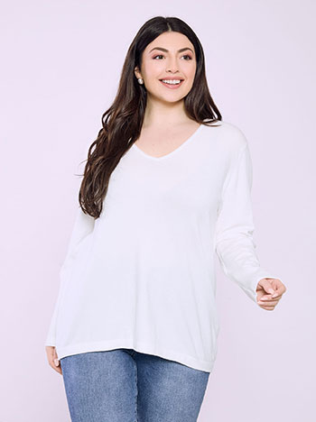 Sweater with raw details in white