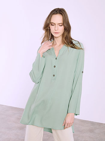Top oversized with buttons in almond green