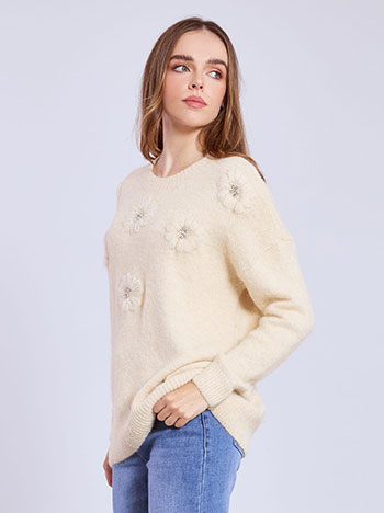 Sweater with strass and pearls in beige