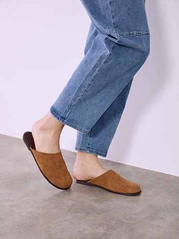 Mules suede like in camel