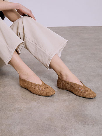Παπούτσια ίσια με πλέξη σε καφέ ανοιχτό