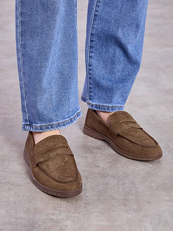 Loafers suede like in brown