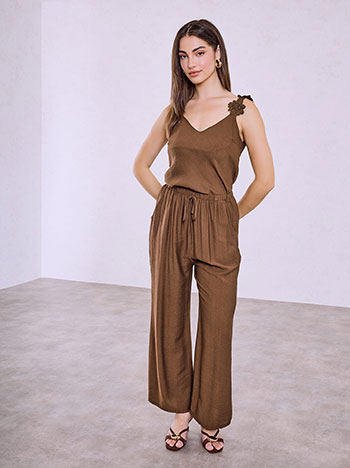 Top and wide leg trousers set in brown