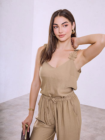 Top and wide leg trousers set in light brown