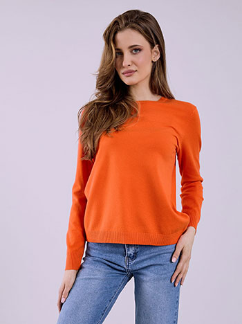 Sweater monochrome with soft touch in orange