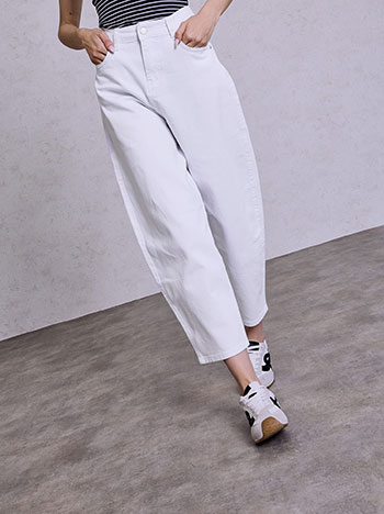 Barrel monochrome jeans in white
