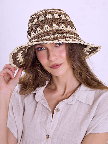 Straw hat in brown