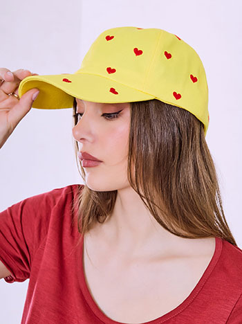Καπέλο jockey με καρδιές σε κίτρινο