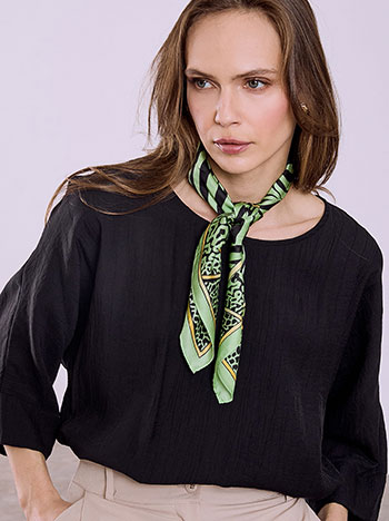 Μαντήλι με animal print σε πράσινο