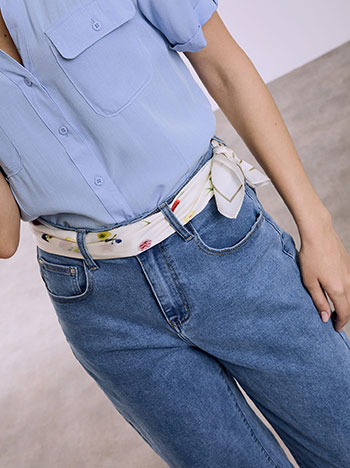 Μαντήλι με σχέδια σε εκρού