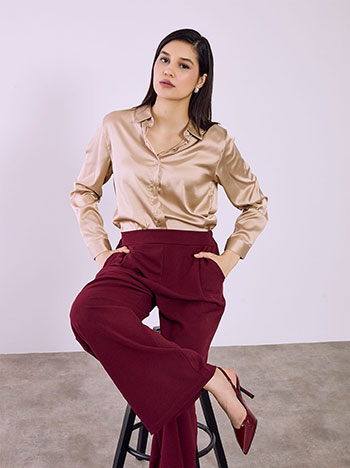 Πουκάμισο σατέν μονόχρωμο σε μπεζ σκούρο