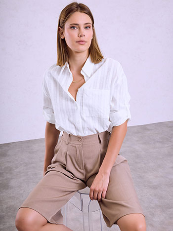 Cotton shirt with pocket in white