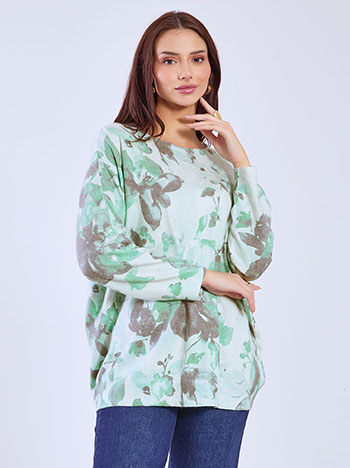 Top printed with flowers in green