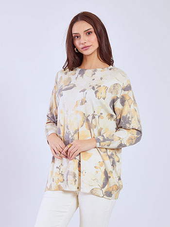 Top printed with flowers in yellow