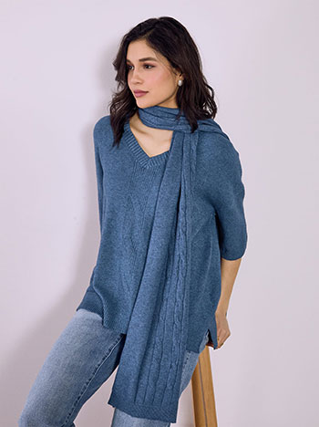 Sweater with detachable scarf in rough blue