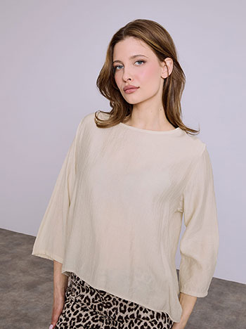 Wrinkle effect top in beige