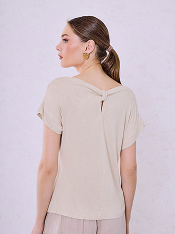 Μπλούζα με ντραπέ λαιμόκοψη σε μπεζ