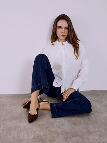 Πουκάμισο με κεντητές λεπτομέρειες σε λευκό