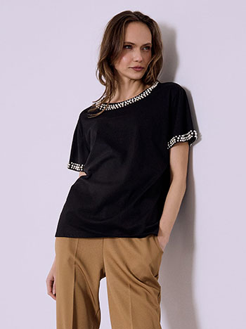 Top with pearls in black