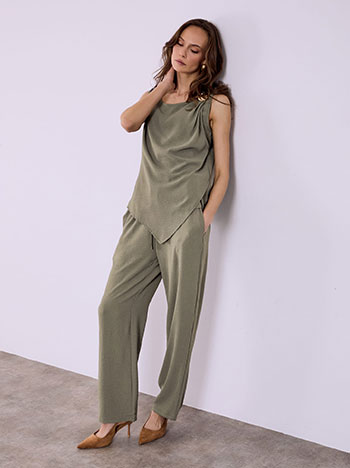 Σετ ασύμμετρο τοπ και παντελόνι σε χακί