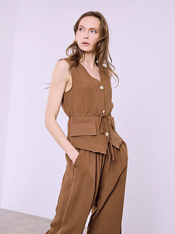 Σετ με γιλέκο και παντελόνι απο βισκόζη σε καφέ