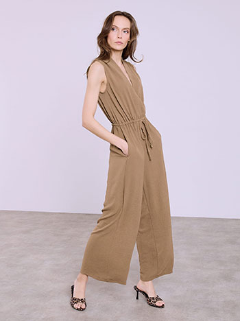 Φόρμα ολόσωμη κρουαζέ σε καφέ