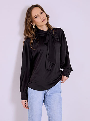 Top with attached scarf in black