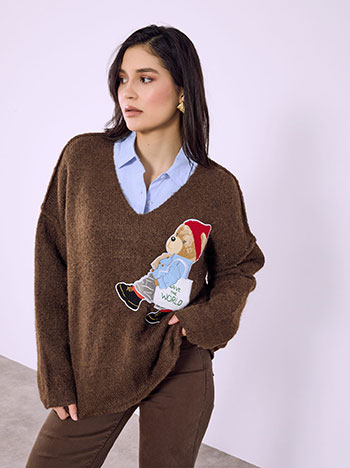 Sweater with teddy bear in brown