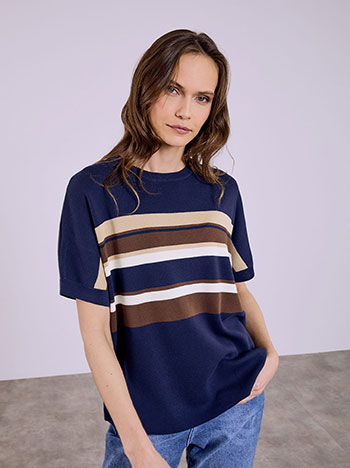 Top with stripes in dark blue