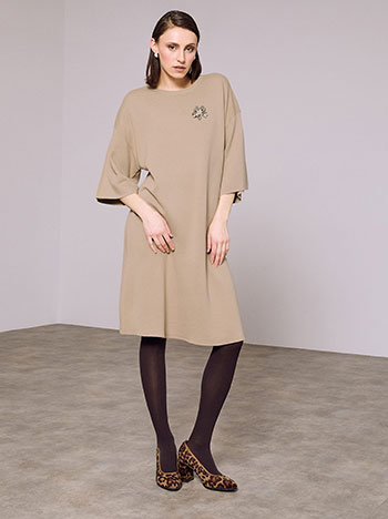 Φόρεμα πλεκτό μίνι με καρφίτσα σε μπεζ