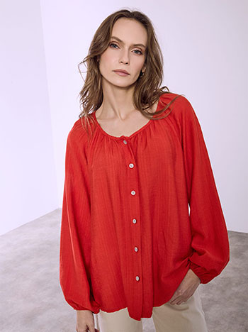 Shirt with scoop neckline in red