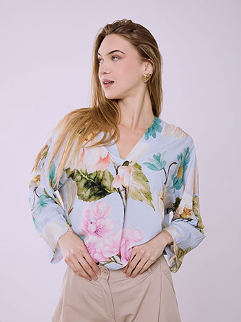 Floral top in sky blue